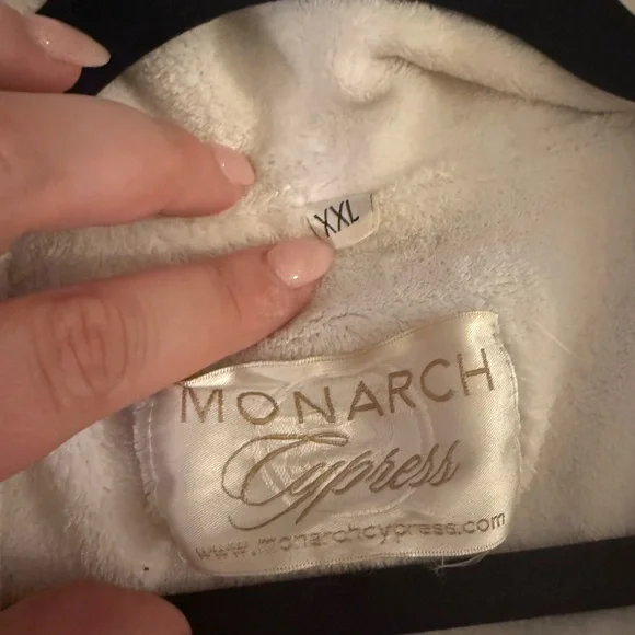 White luxury Nemacolin robe XXL - Picture 3 of 15